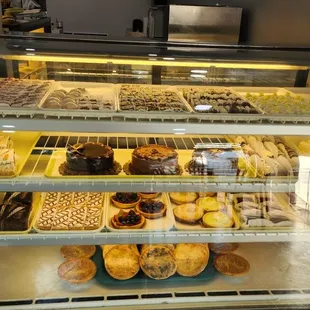 food, dough desserts, donuts