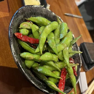 SPICY GARLIC EDAMAME