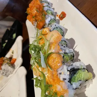 SPICY SCALLOP ROLL