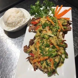 Twin soft shell crabs with yellow curry powder