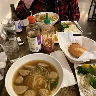 food, ramen and noodles