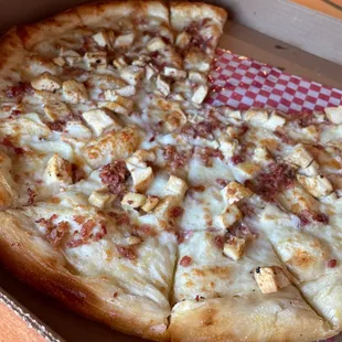 Xlarge chicken bacon ranch pizza