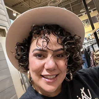 Amanda W.