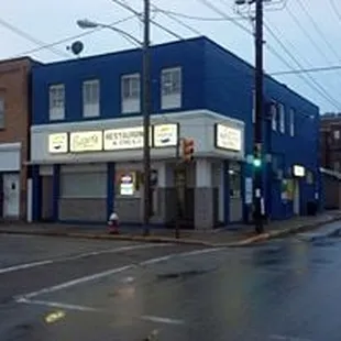 Eazer&apos;s Restaurant &amp; Deli 2013