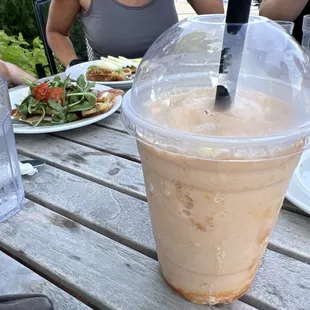 Strawberry mango smoothie