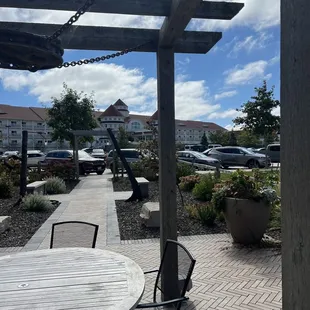 Patio of eb flo coffeehouse.