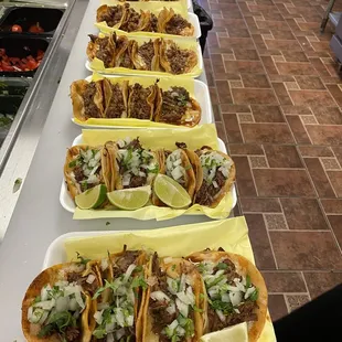 Quesa tacos de birria de res