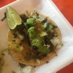 Best restaurant in town! Best tacos de asada... Everyone is super friendly!!!!!!!