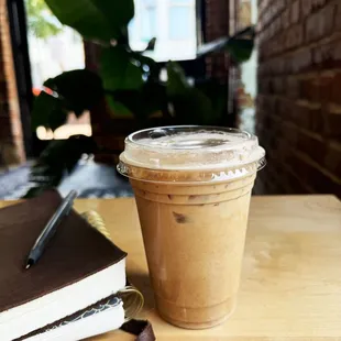 16 ounce Iced Latte