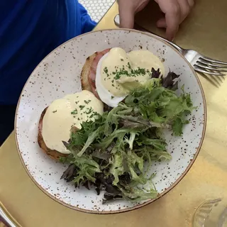 Eggs Benedict
