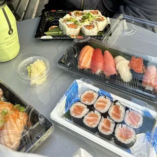 Seared salmon, salmon roll, spicy salmon, omakase