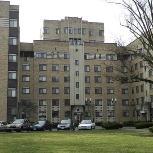 Royal York Apartments  1445 east broad street Columbus, Ohio