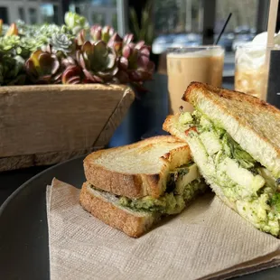 Chicken Pesto sandwich