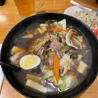 08. Gomoku Ramen