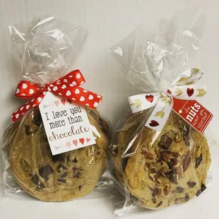 Valentine's Theme Cookies-Chocolate Chip &amp; Chocolate Chip w/Pecans