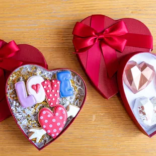 Our Valentine's Day offerings!   https://ecbg-cake-studio-llc.square.site