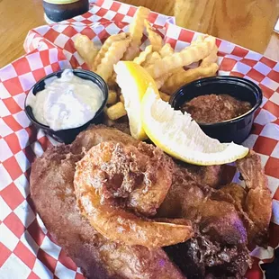 Fish and Chips + 4 Shrimp