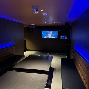 sushi and sashimi, interior