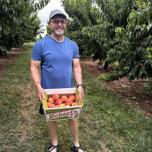 That's a lotta peaches... peach jam is on our to do list.