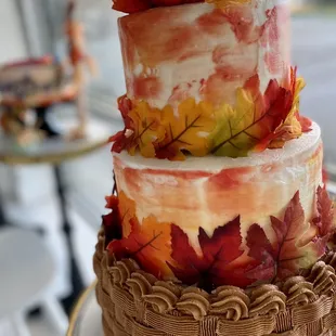 Fall cake and theme decor