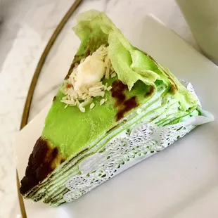 Pandan crepe cake