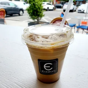 Queen Bee latte with honey and cardamom