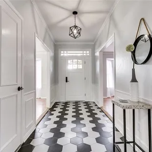 Amazing Home staged and sold 6 days!