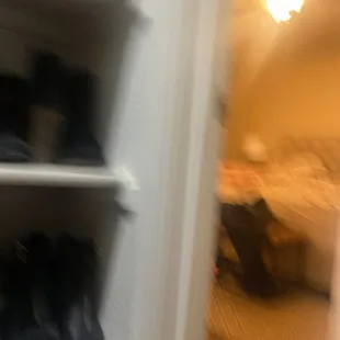 Juju didnt     O f. Y