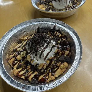 Cookies and cream cookie with ice cream