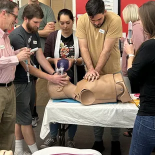 We offer AHA ACLS courses