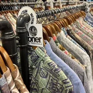 Love the Reyn Spooner Aloha shirts