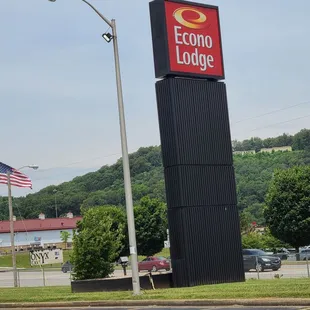 The front of the hotel facing Guntown Mountain