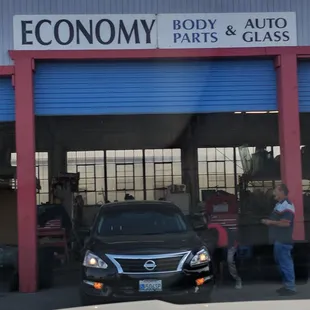 Quick service, that&apos;s Polo (owner) and his son.