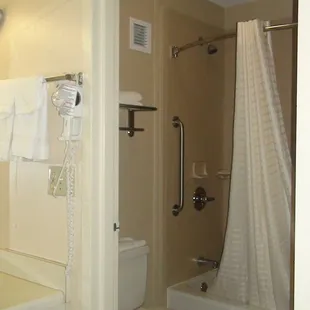 Guest Room Bathroom