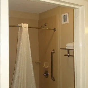 Guest Room Bathroom