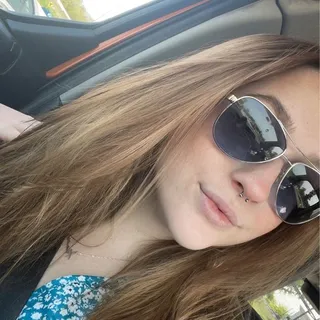 Lyndsey S.