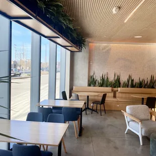 Sunday, 2 April 2023 -- Inside Edda