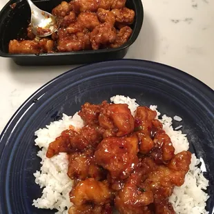 General Tso's Chicken - Delivery, very generous portions!