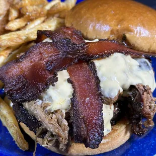 Queso Burger - 1/2 pound Steak Burger/Pulled Pork/Bacon/Queso!!