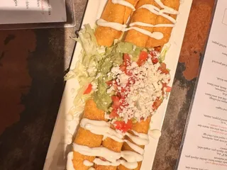 Mesero - Inwood Village