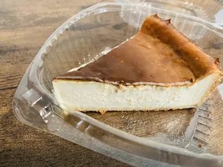 Sara's Market & Bakery