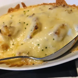 Au Gratin Cheddar Potatoes