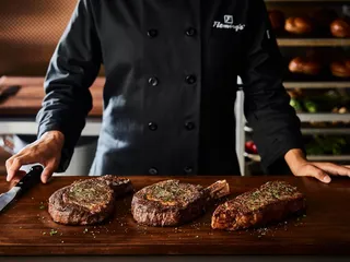 Fleming’s Prime Steakhouse & Wine Bar