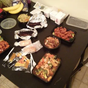 Starting @ 12 o' clock:  beef stick, general tso, Szechuan beef, shrimp/scallop w/garlic sauce, orange chicken sp, curry chickn