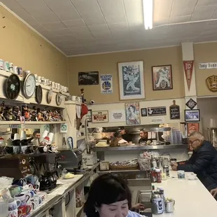 sushi and sashimi, interior