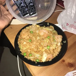 I could&apos;ve gotten more soy sauce than this ... lol