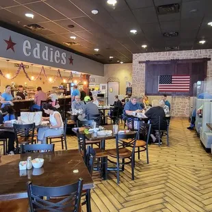 Full house here for a weekday breakfast time