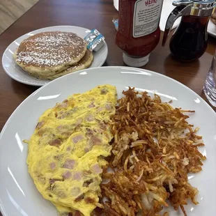 Meat lovers omelette