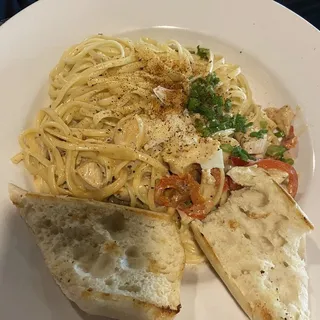 Cajun Shrimp and Chicken Pasta