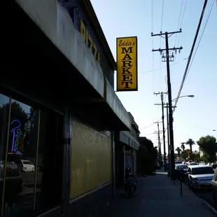 Quick stop at Eddie&apos;s.
